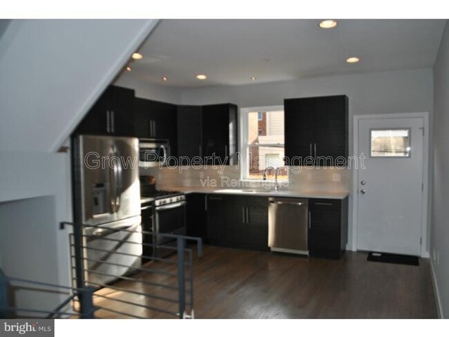 Building Photo - 2016 Annin St