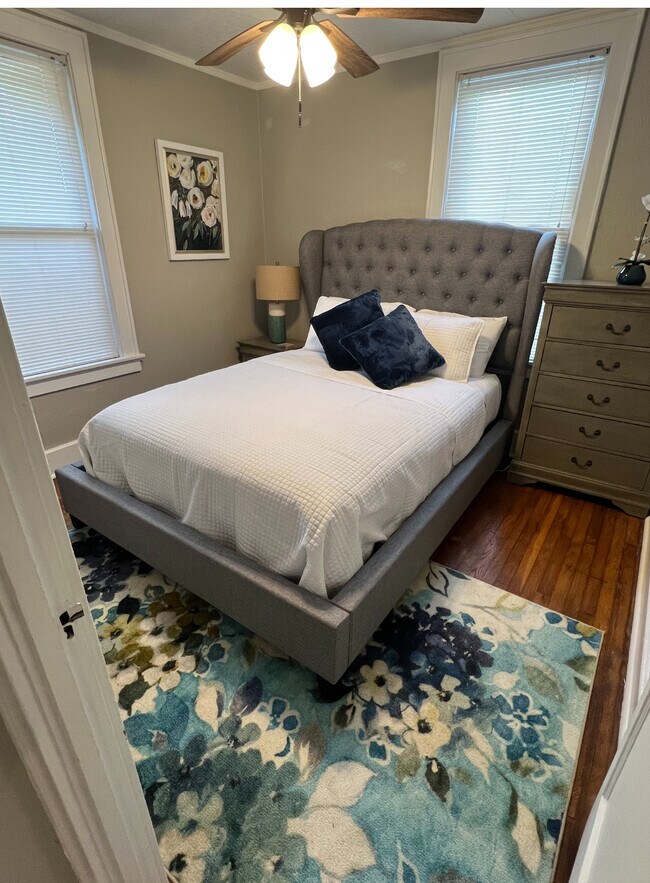 Foto del edificio - 156 Wolford St