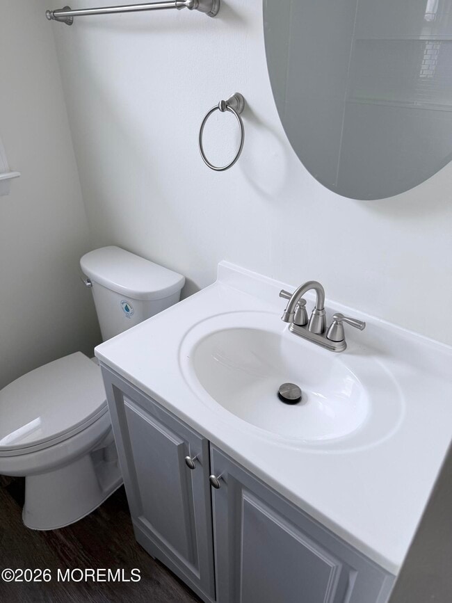 Foto del edificio - 90 Barbados Dr S