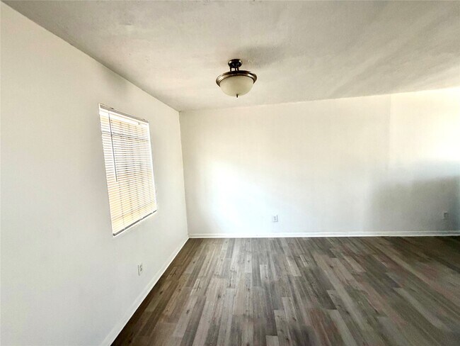 Foto del edificio - 710 Fields St