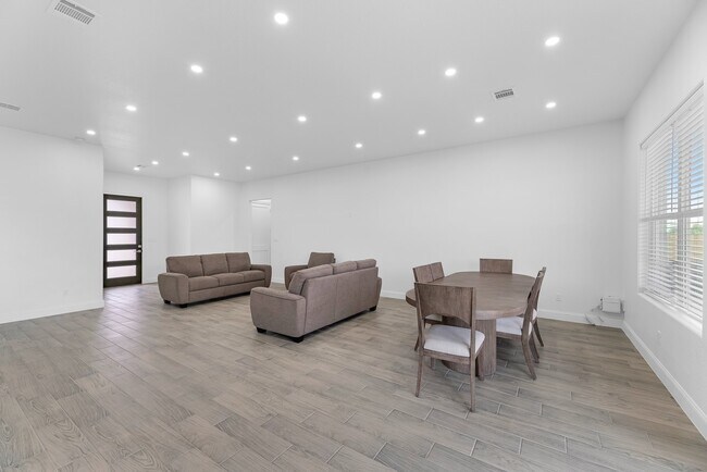 Foto del edificio - 223 Rd 5714