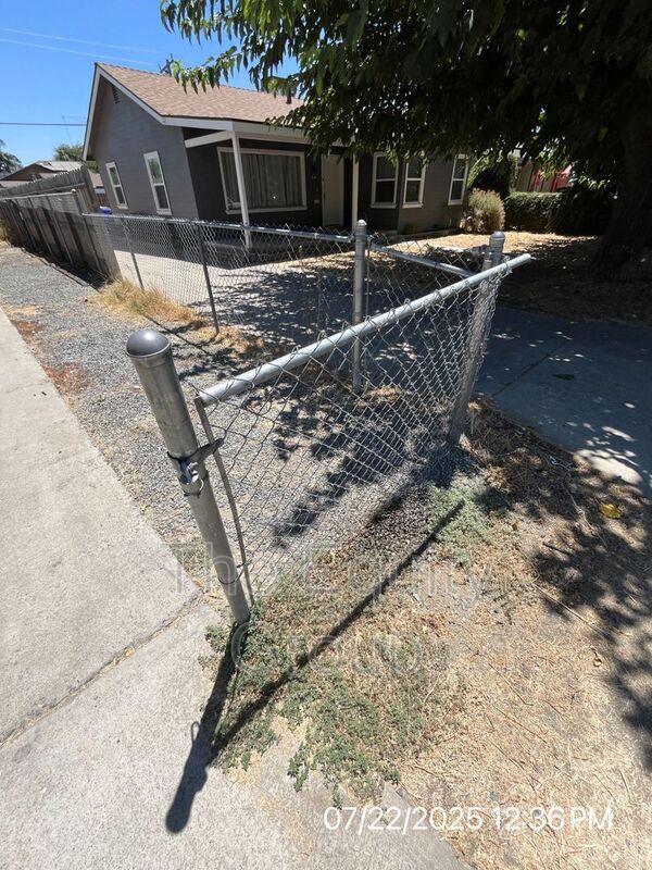 Foto principal - 202 S Kessing St