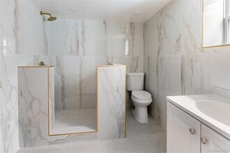 Building Photo - 100-30 Martense Ave