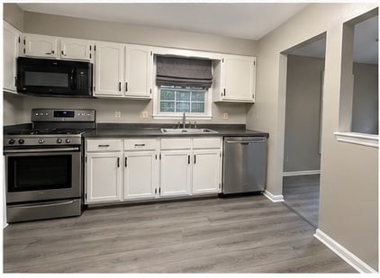 Building Photo - 1671 Grosvenor Cir
