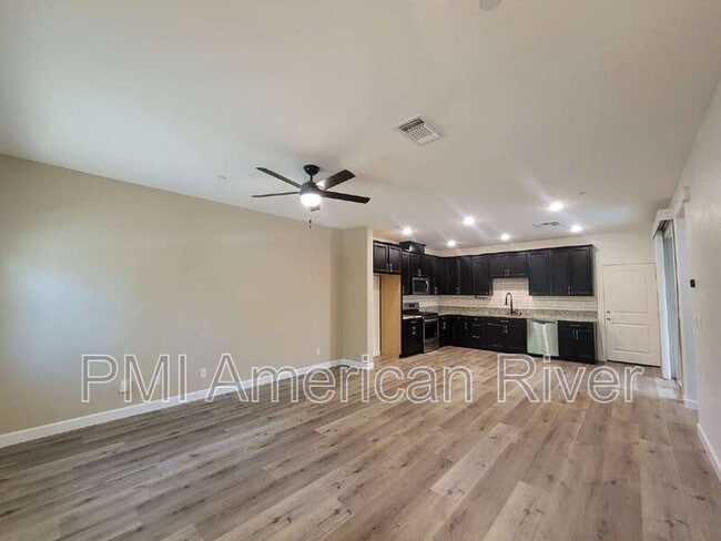 Building Photo - 3805 Amelia Rose Way