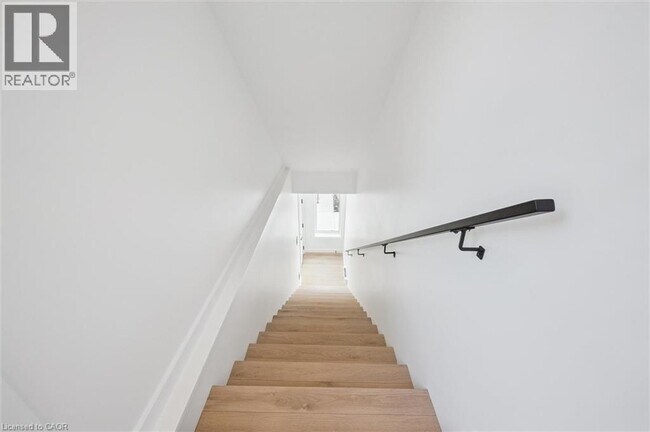 Photo du bâtiment - 66 Union St E