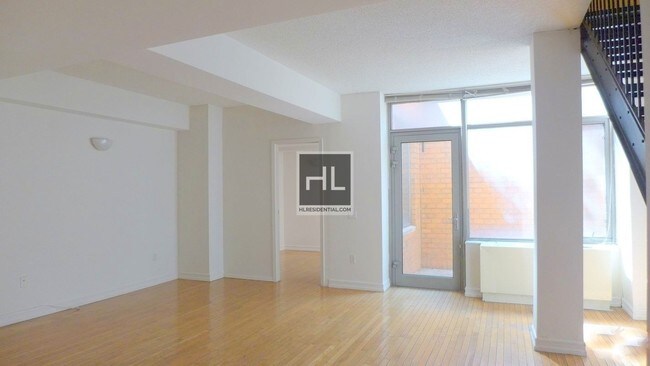 Foto del edificio - Duplex 1 bedroom in Midtown West 54th Street