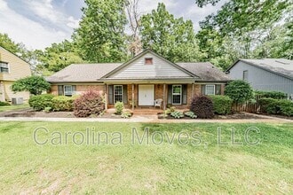 Building Photo - 125 Fieldstone Rd