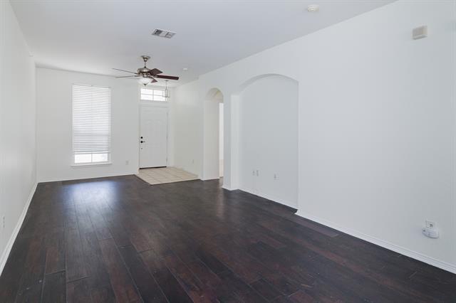 Building Photo - 10120 Cedar Lake Dr