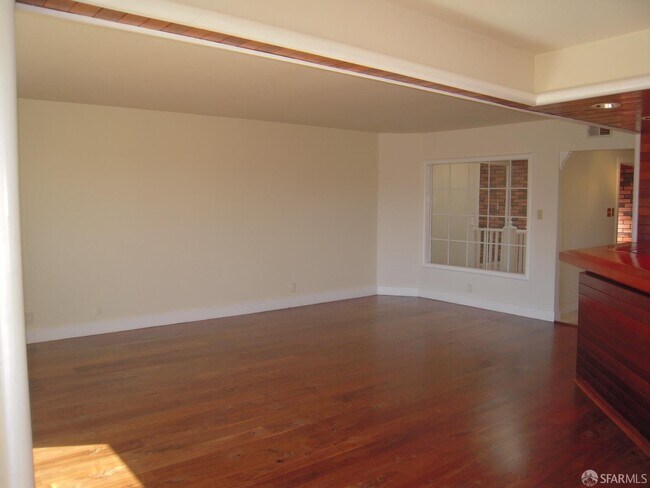 Foto del edificio - 168 Museum Way