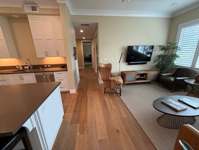 Foto del edificio - 1006 Woodbury Rd