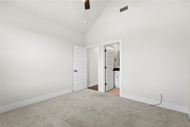 Building Photo - 1110 Montieri Dr