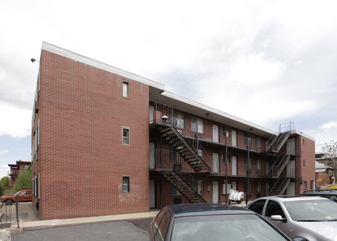 Building Photo - 1340 Ogden St