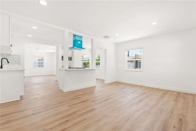 Foto del edificio - 2704 184th St
