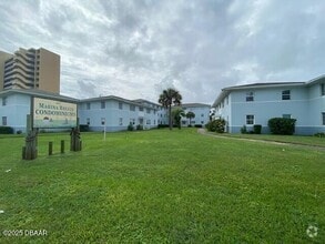Building Photo - 500 S Beach St