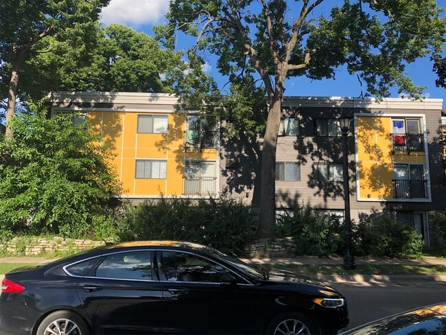 Foto del edificio - 2533 3rd Ave S