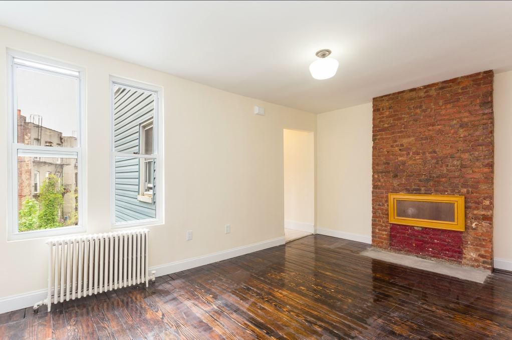 Primary Photo - 733 Meeker Ave