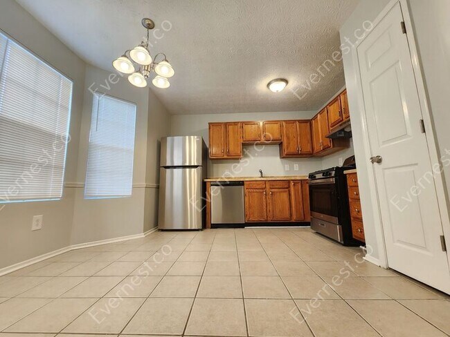 Foto del edificio - 3833 Conley Downs Dr