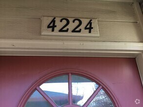 Building Photo - 4202-4224-4224 SE 58th Ave
