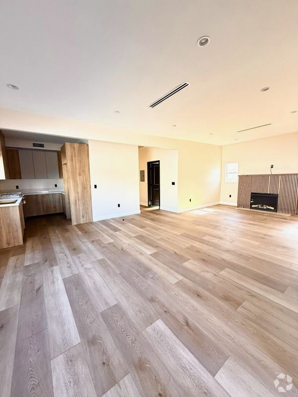 Building Photo - 11650 Kittridge