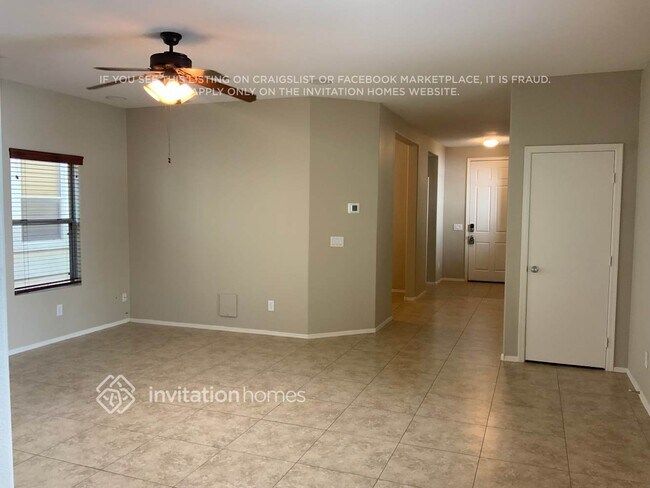 Foto del edificio - 21110 E Duncan St