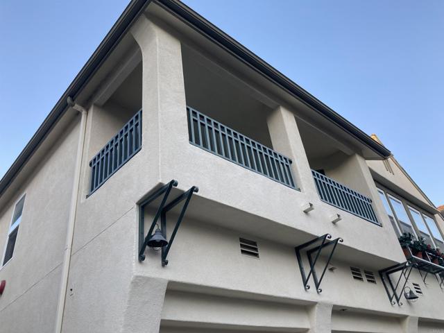 Building Photo - 16941 Meadowlark Ridge Rd