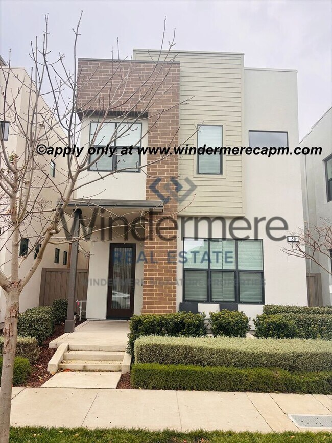 Foto del edificio - Modern Living in the heart of McKinley Village!