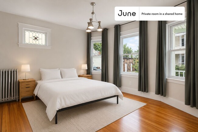 Room in Shared 4 bed/2 bath home - Room in Shared 4 bed/2 bath home