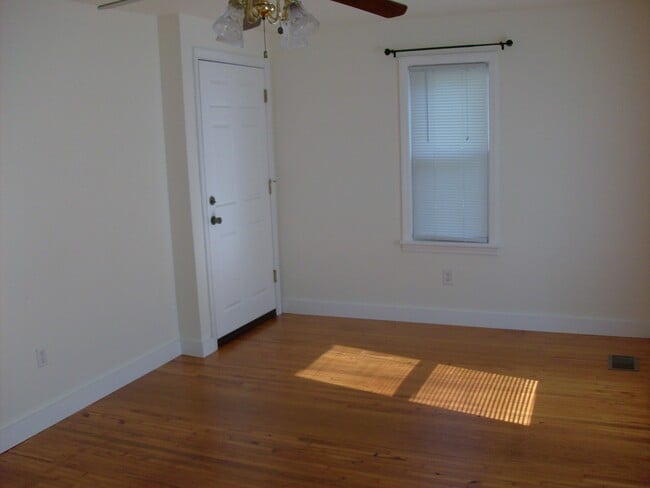 Sala de estar - 304 S Broad St