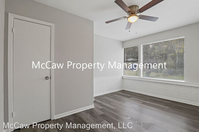 Foto del edificio - 4 br, 1 bath House - 3346 Tooms St.