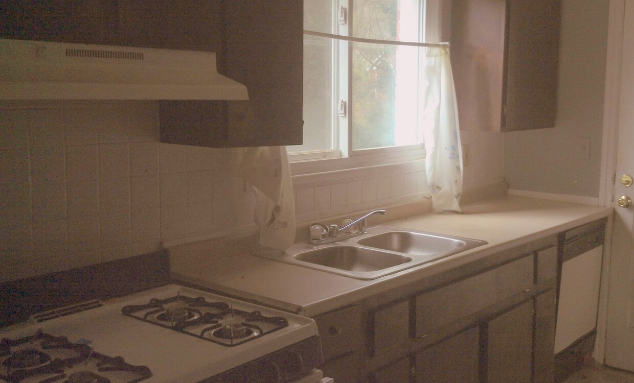 Foto del edificio - 1823 Cummings Dr SW