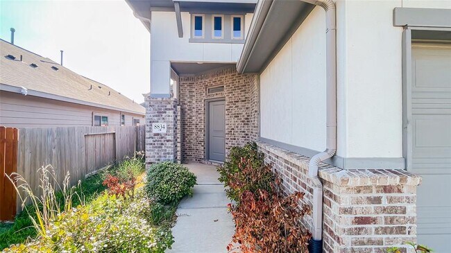 Foto del edificio - 8834 Hartford River Ln