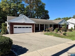 Building Photo - 50 Concord St