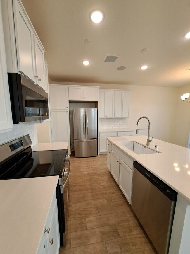 Foto del edificio - Beautiful 3-Bedroom Home in Gated Clovis Community!