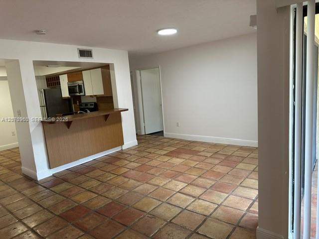 Building Photo - 8860 SW 123rd Ct