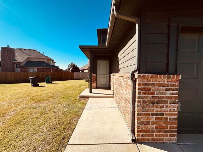 Foto del edificio - 10808 NW 119th St