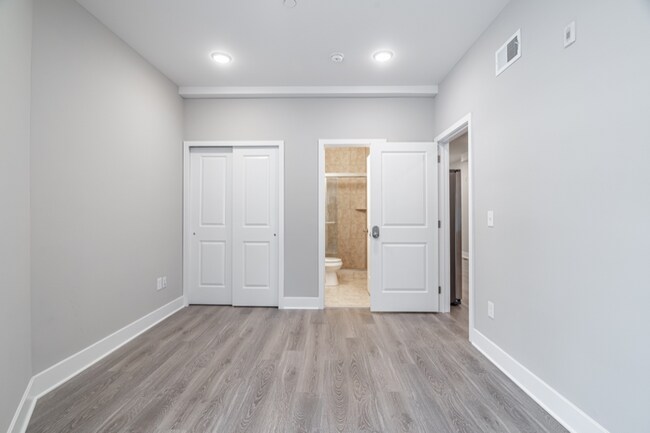 Foto del edificio - 421 N 39th St