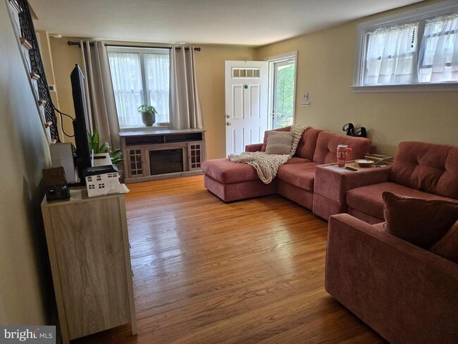 Foto del edificio - 2575 Stoneybrook Ln