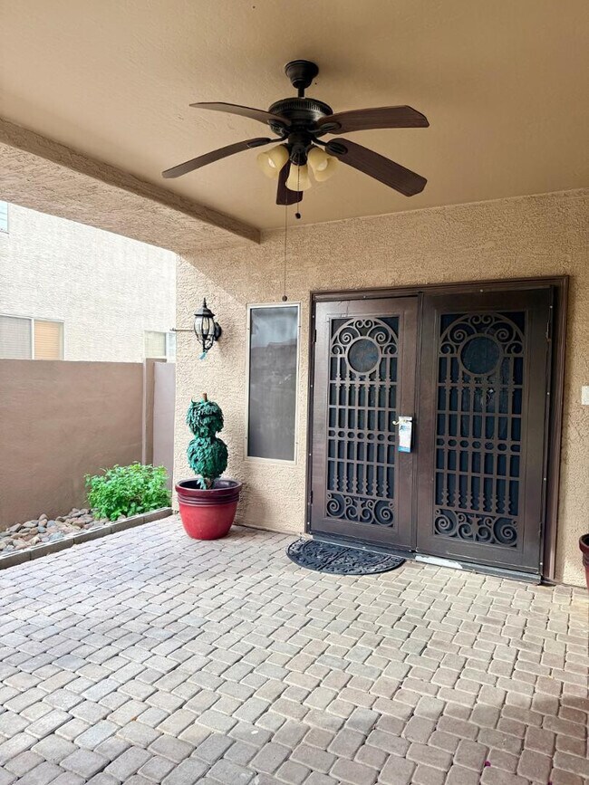 Foto del edificio - 24833 N 37th Ln