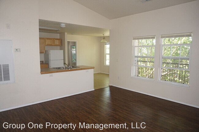 Building Photo - 2 br, 1 bath House - 11811 W. Cloverfield ...