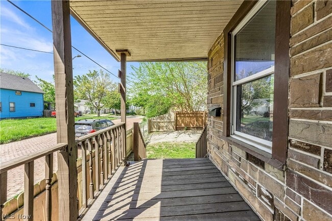 Building Photo - 5918 Gilbert Ct