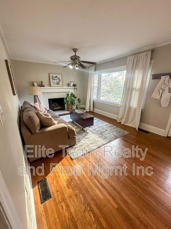 Building Photo - 4423 Firwood Ln