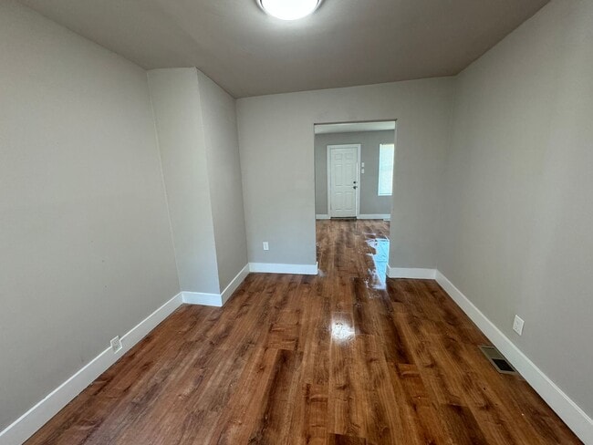 Building Photo - Charming 3-Bedroom Home with Private Outdo...