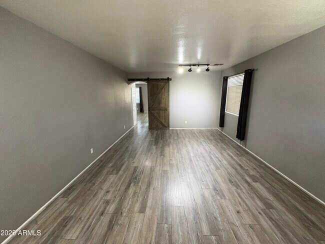 Foto del edificio - 16430 N 178th Ave