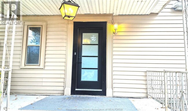 Building Photo - 201 St Rose Ave