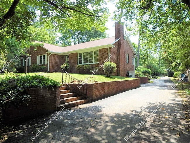 Photo - 1033 Scott Blvd House