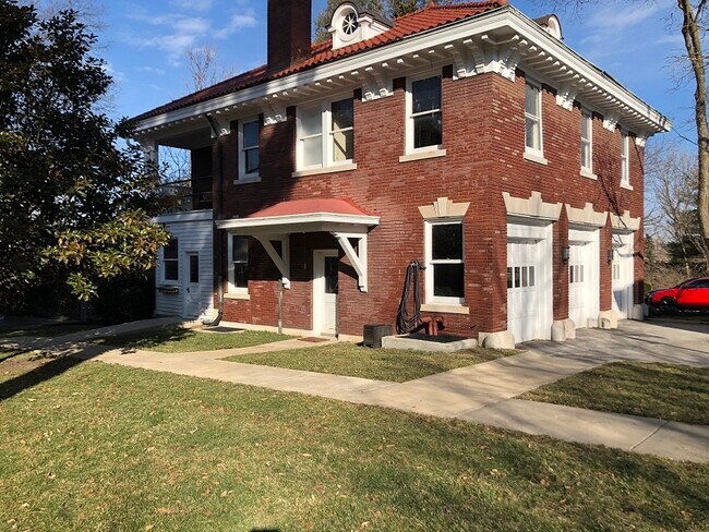 Foto del edificio - 5236 Cherry St