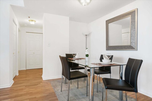 Foto del edificio - 330 River St