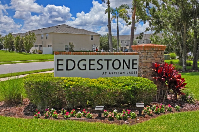 Foto del edificio - 6240 Fairmont Ln
