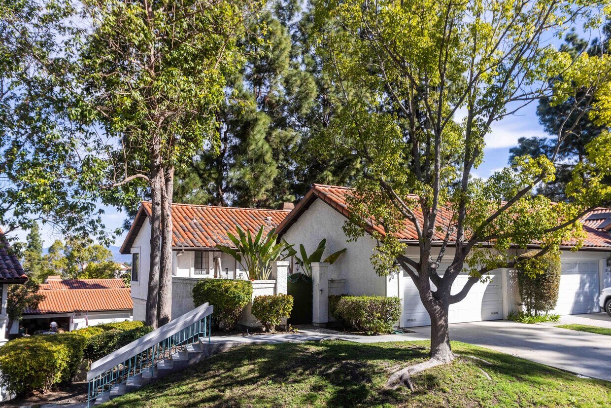Primary Photo - Beautiful, upgraded Mira La Paz corner uni...